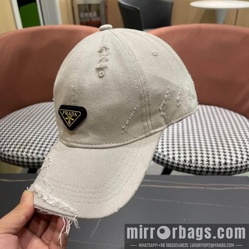 Prada Hat 090601