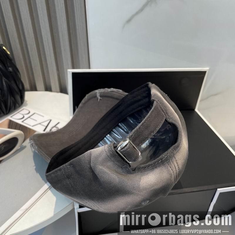 Balenciaga Hat dx65