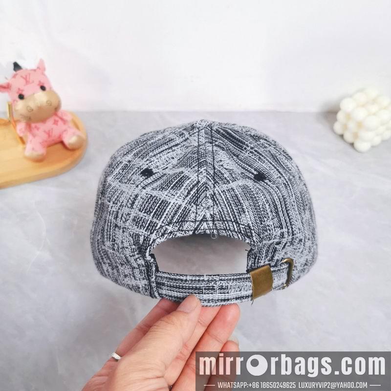 Celine Hat dx14