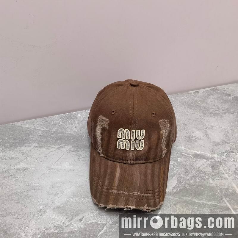 Miumiu Hat dx08