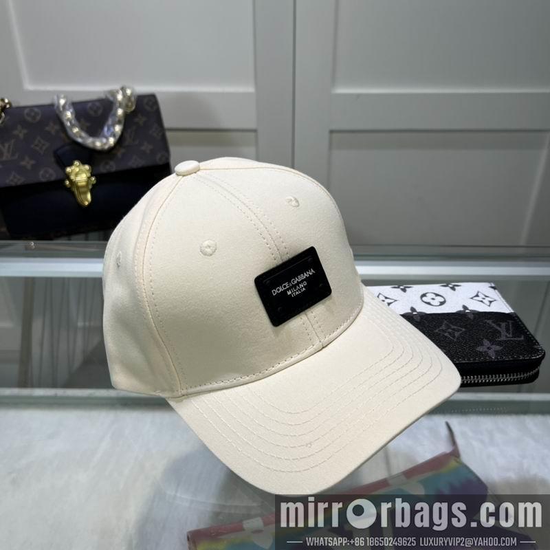 DG Hat 061015