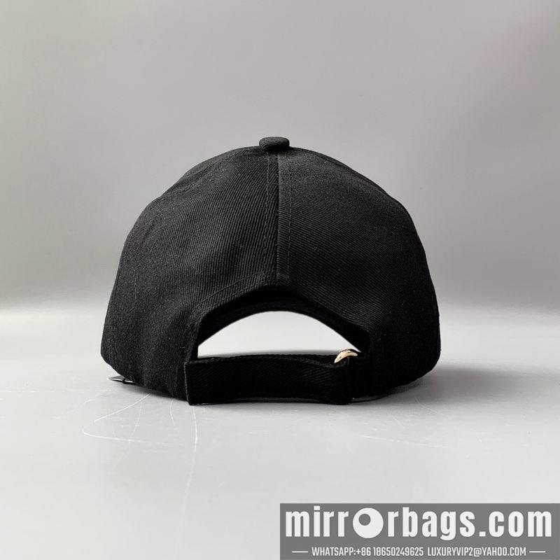 Miumiu Hat dx32