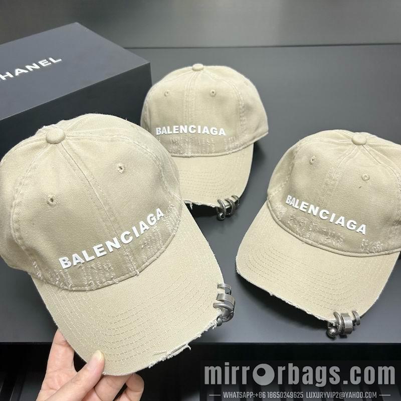 Balenciaga Hat dx19