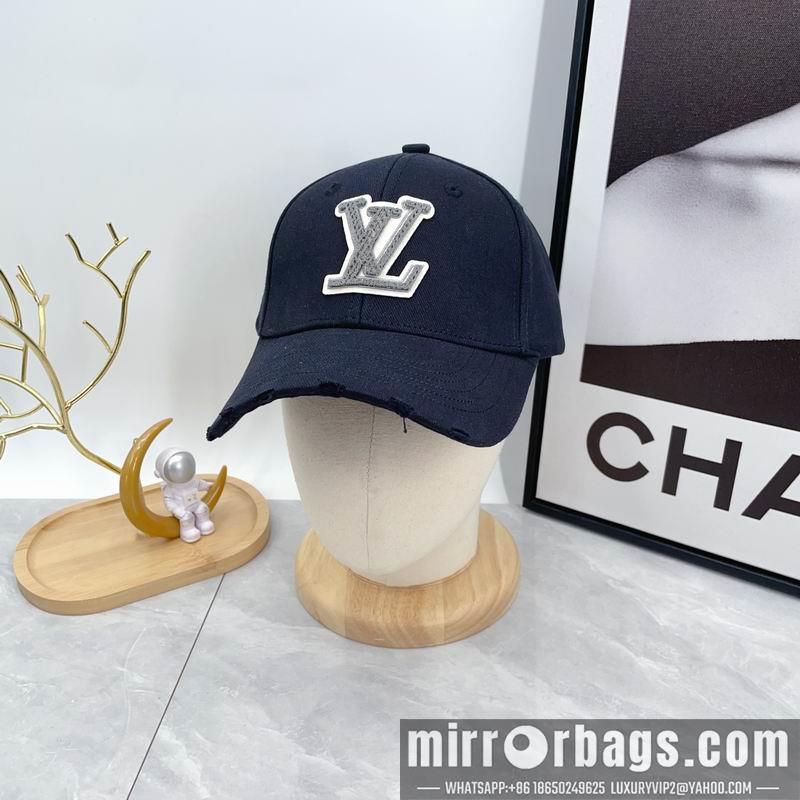 LV Hat dx158