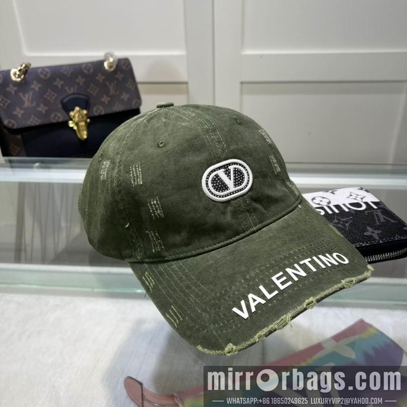 Valentino Hat 042701