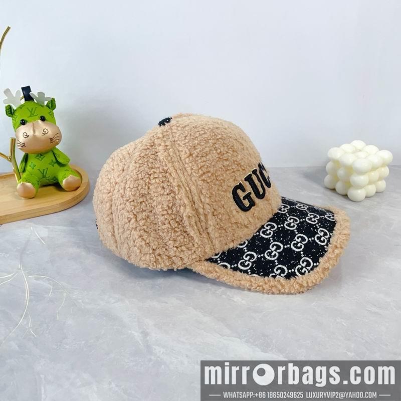 Gucci Hat dx140