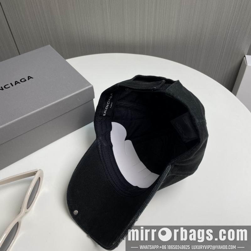 Balenciaga Hat 010201