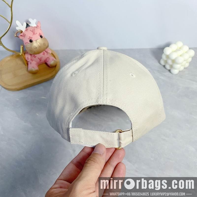 LV Hat dx83