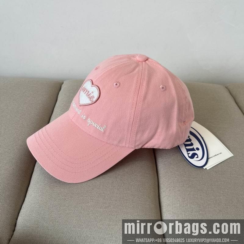 Emis Hat dx07