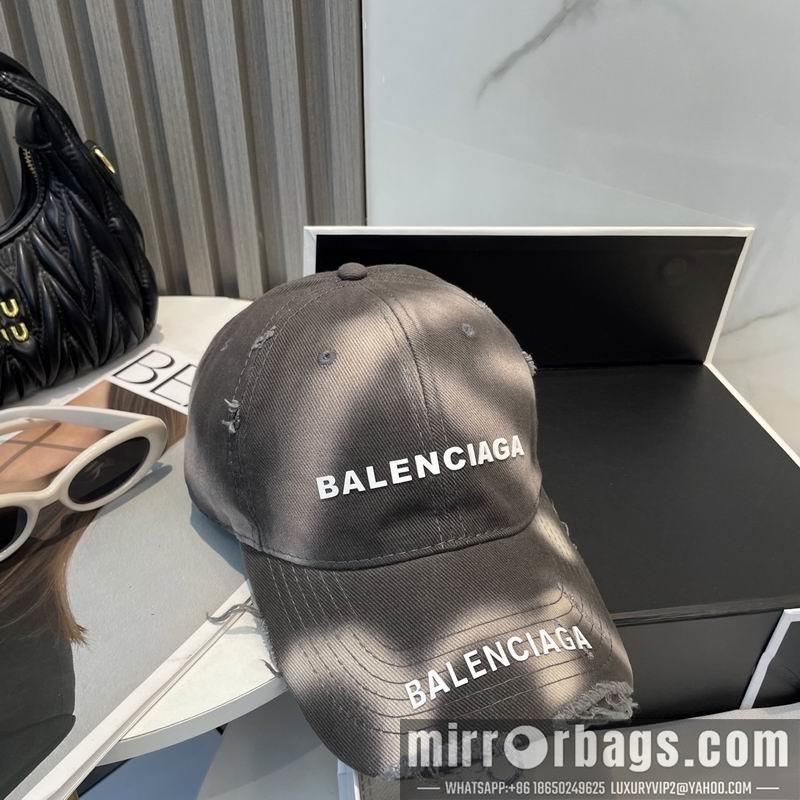 Balenciaga Hat dx65
