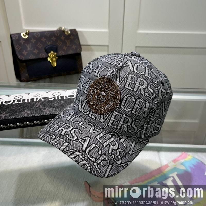 Versace Hat dx04