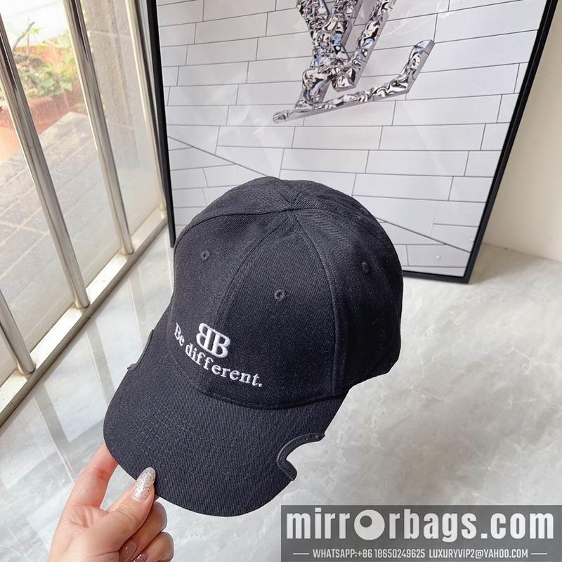 Balenciaga Hat 041703