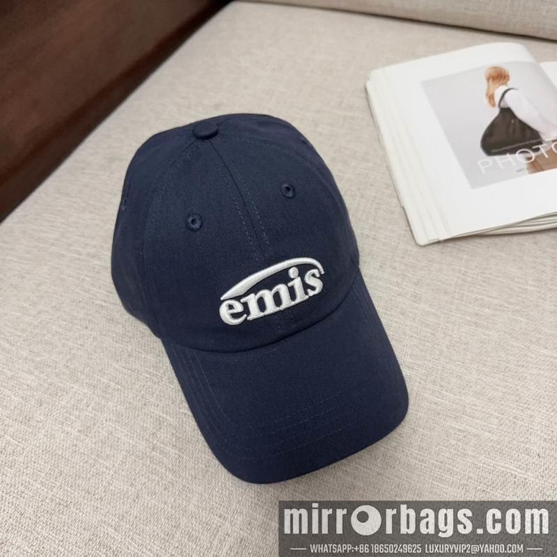 Emis Hat dx05
