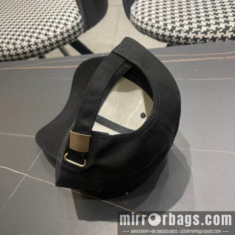 Moncler Hat 041401