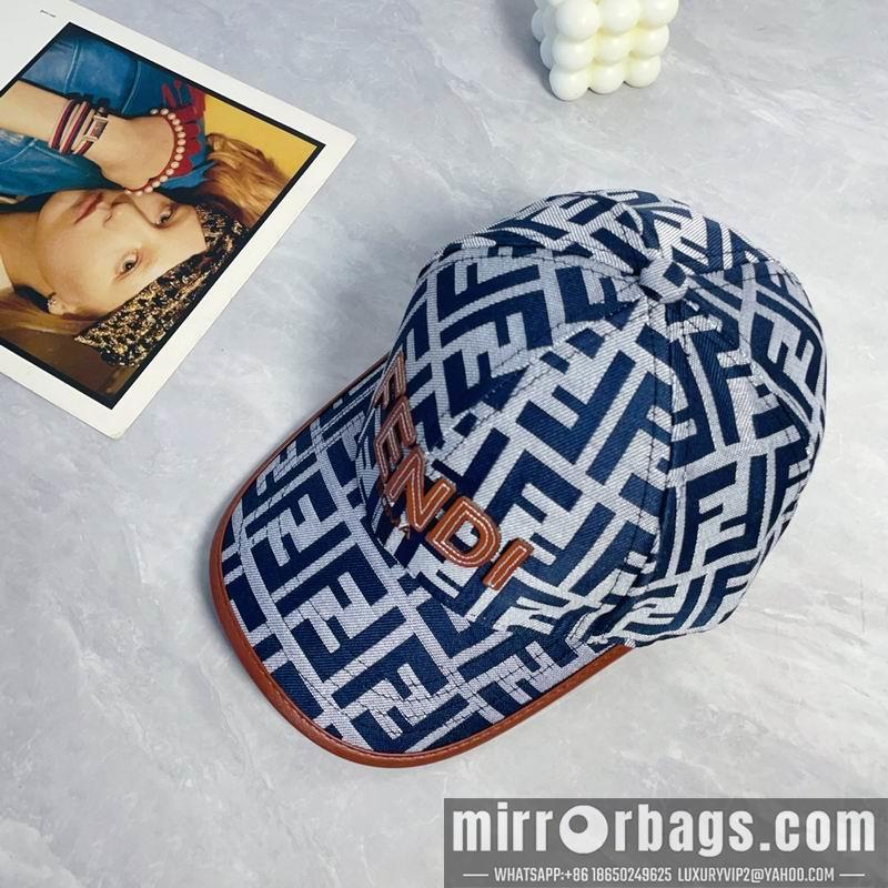Fendi Hat dx45