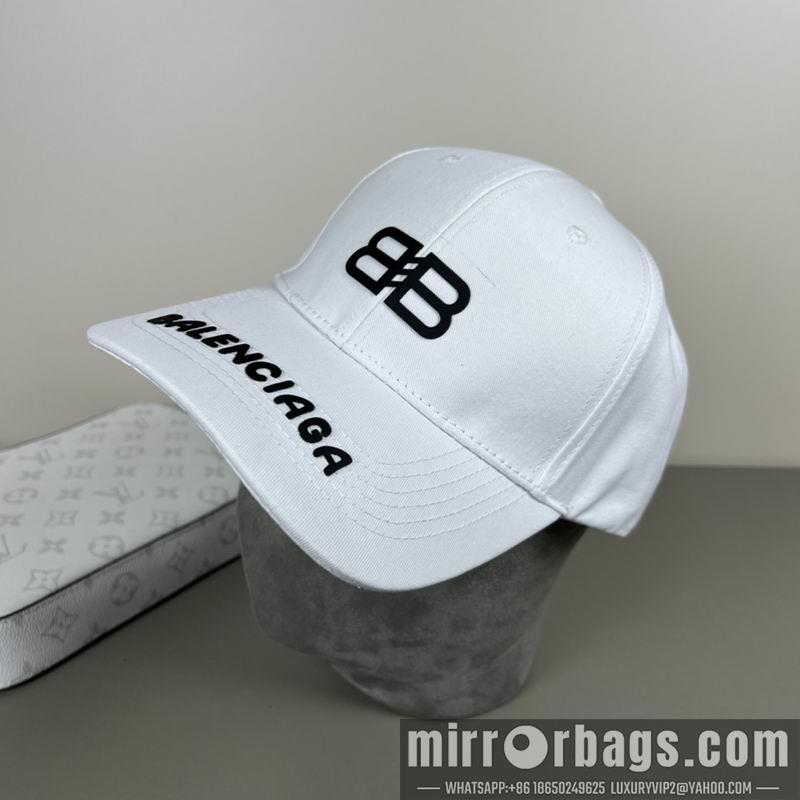 Balenciaga Hat dx47