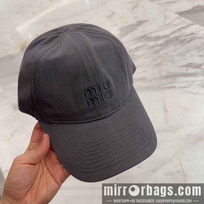 Miumiu Hat dx35