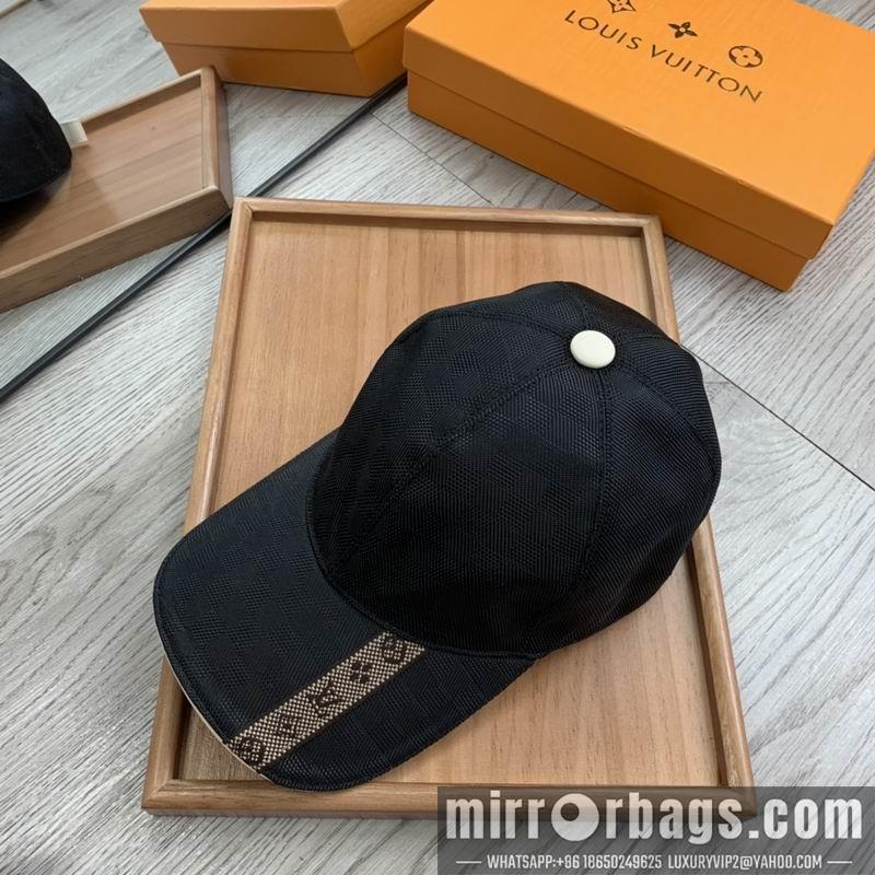 LV Hat dx150