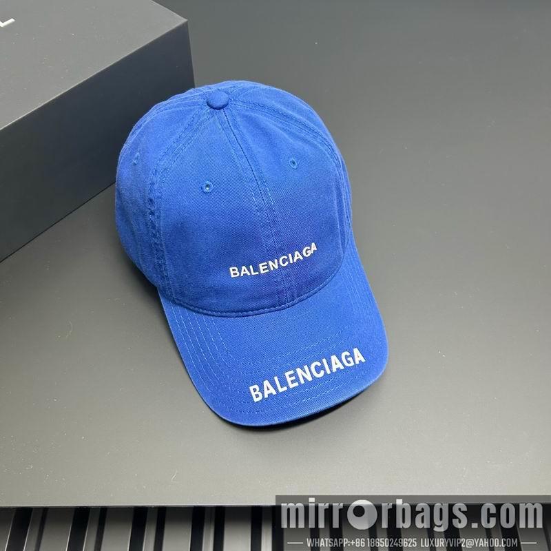 Balenciaga Hat dx16