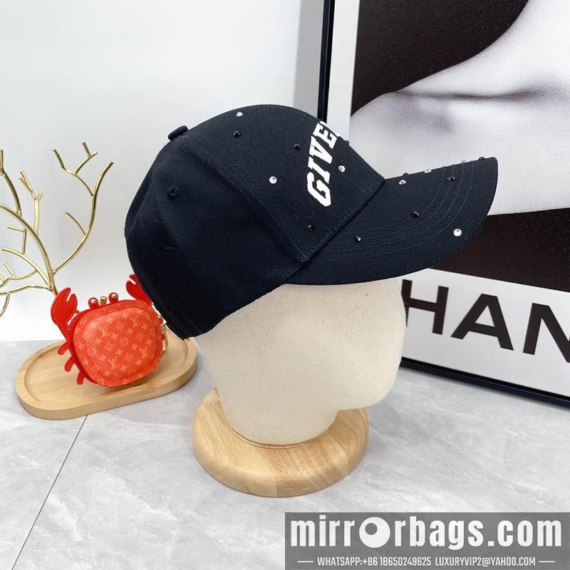 Givenchy Hat dx09