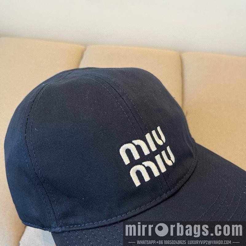 Miumiu Hat dx32