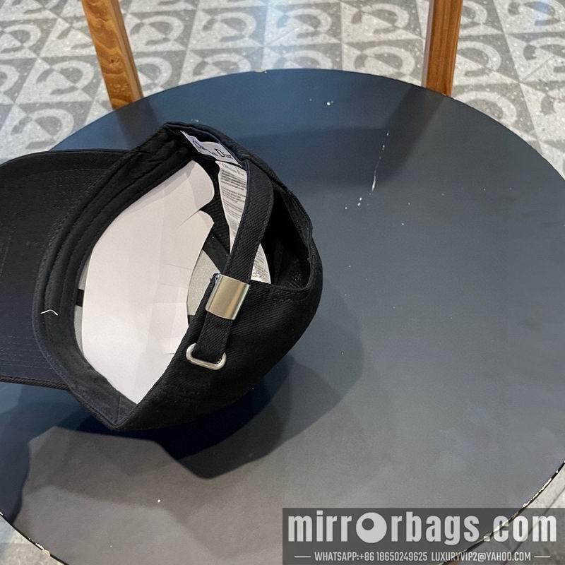 Dior Hat 020802