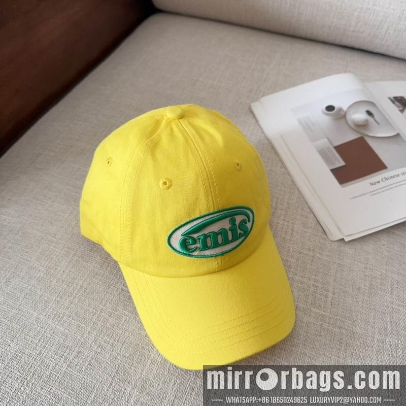 Emis Hat dx01