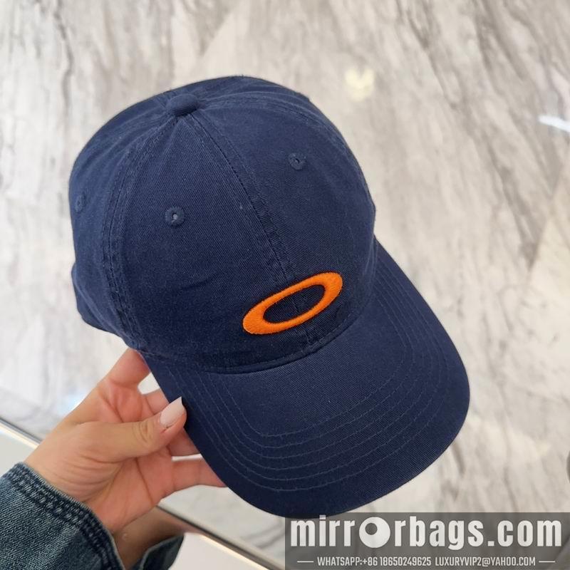 Balenciaga Hat dx51