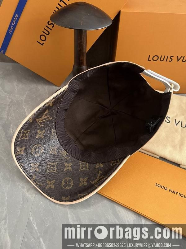 LV Hat dx10