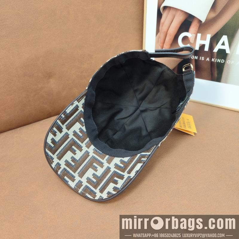 Fendi Hat dx51