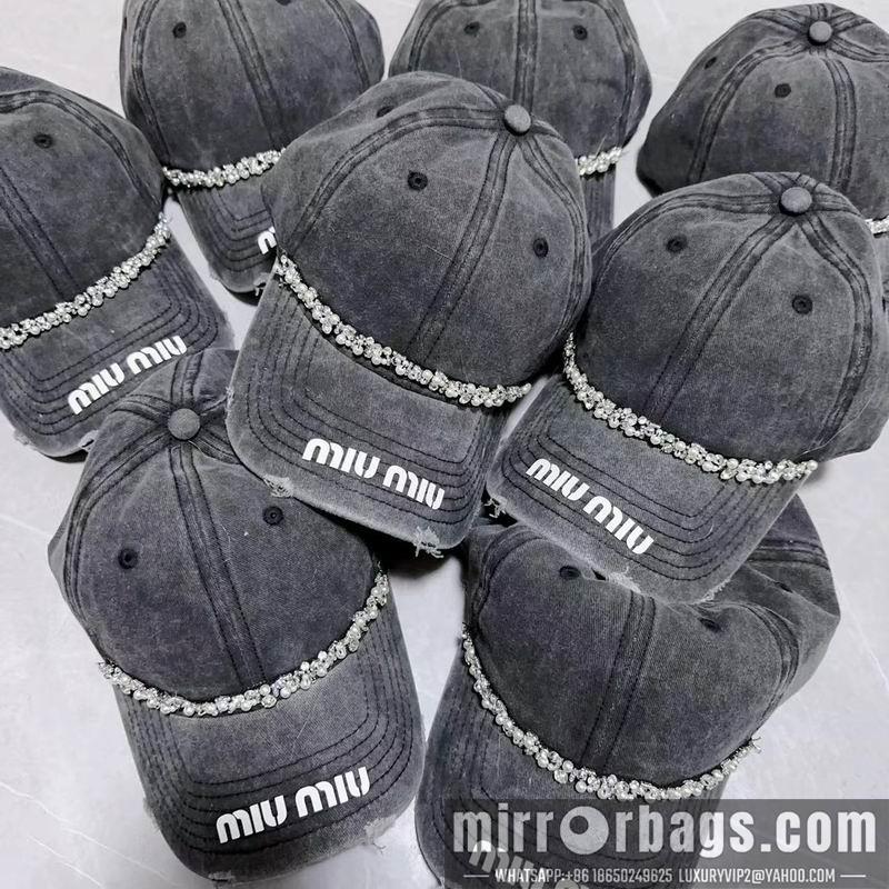 Miumiu Hat dx26