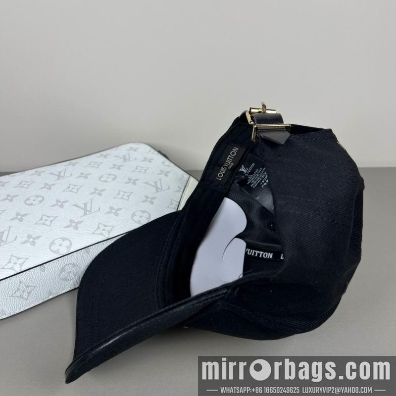 LV Hat dx44
