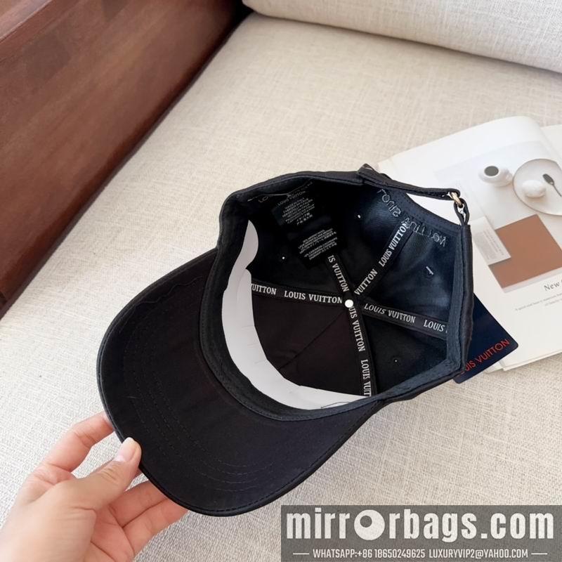 LV Hat dx119