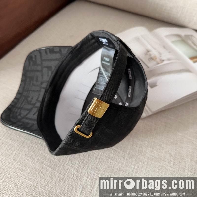 Fendi Hat dx69