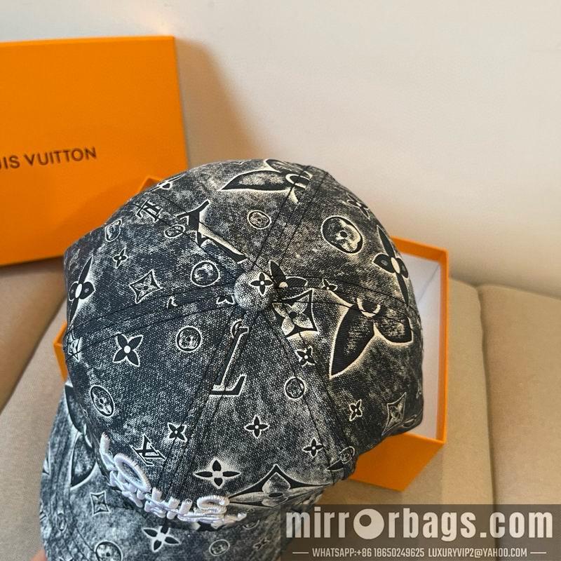 LV Hat dx35