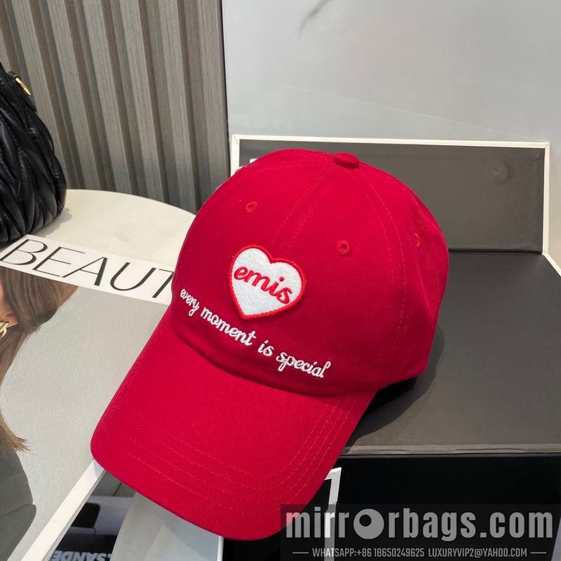 Emis Hat dx09