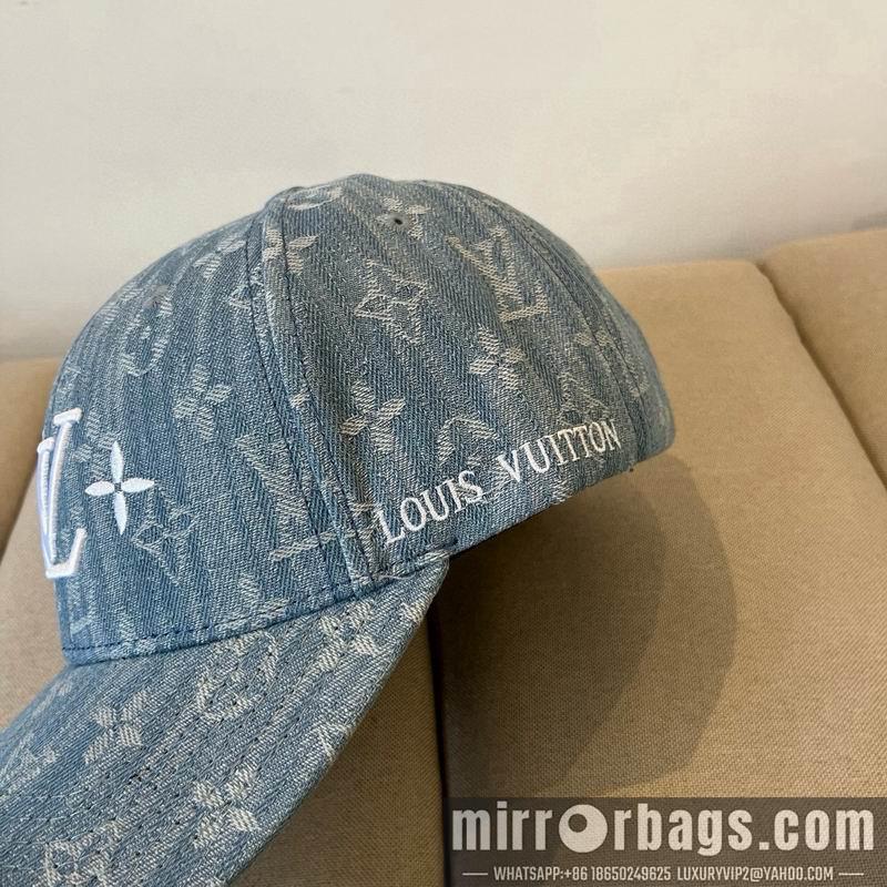 LV Hat dx42