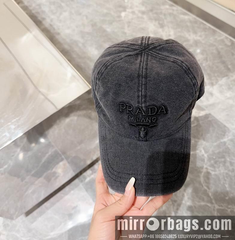 Prada Hat dx32