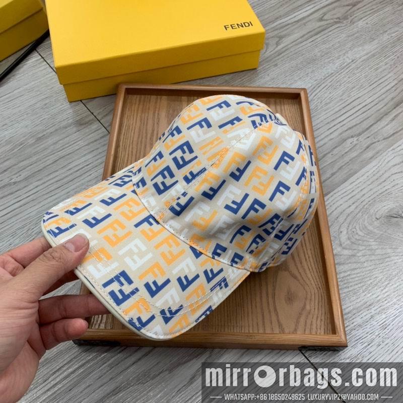 Fendi Hat dx105