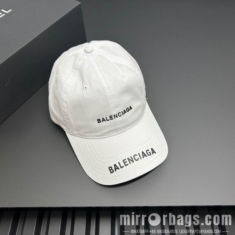 Balenciaga Hat dx16