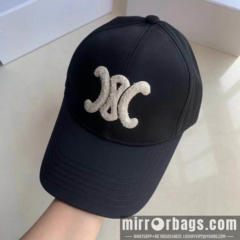 Celine Hat dx32