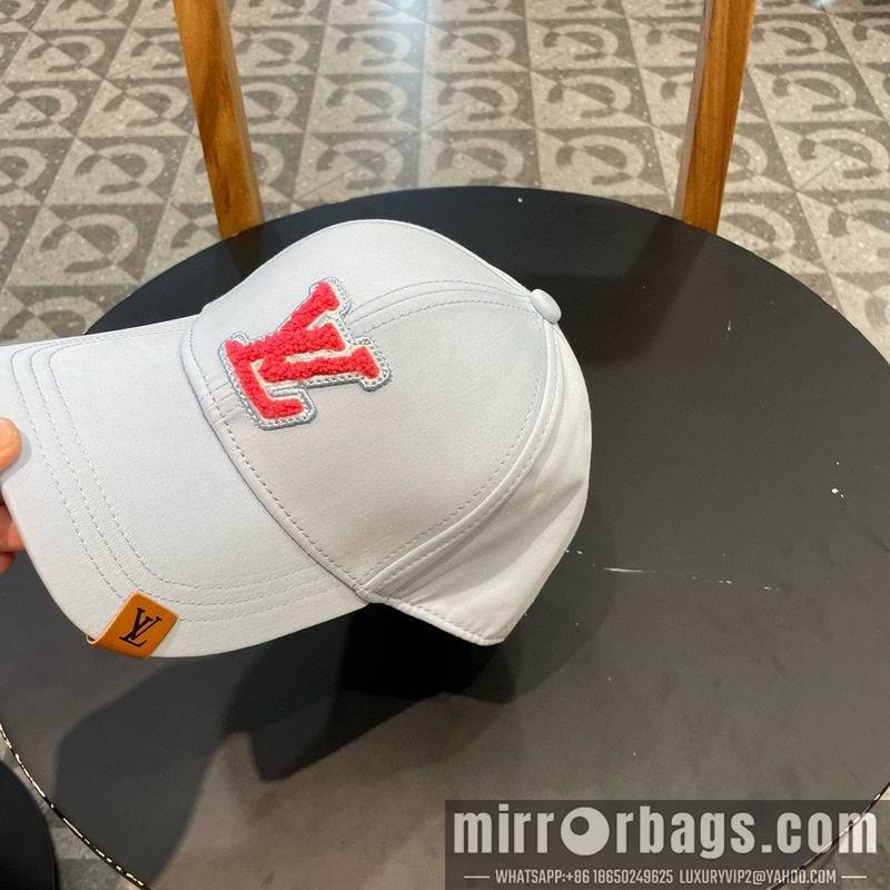 LV Hat 072303
