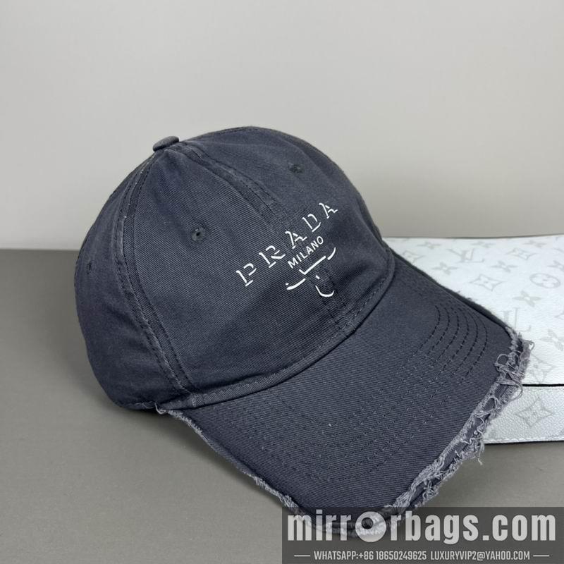 Prada Hat dx30