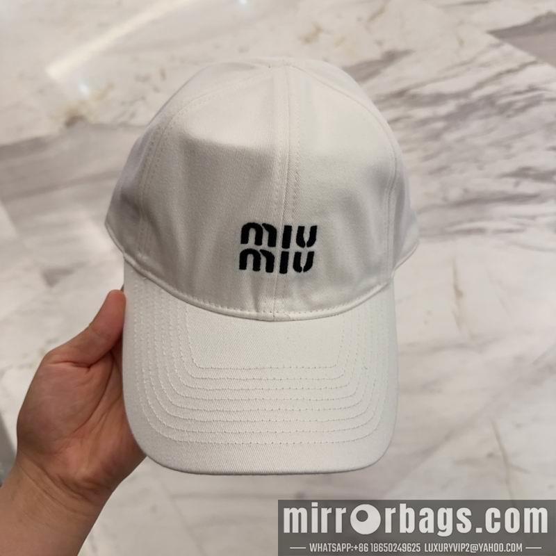 Miumiu Hat dx35