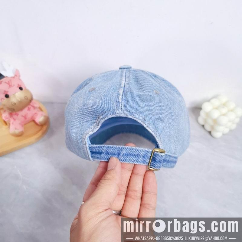 Balenciaga Hat dx29
