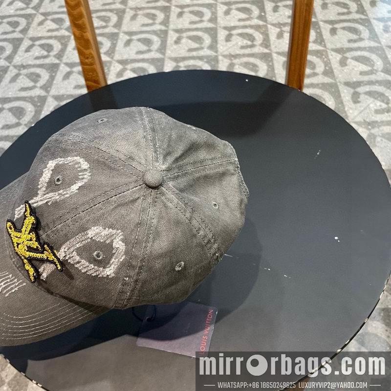 LV Hat 020803