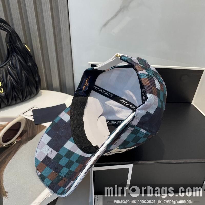 LV Hat 040203