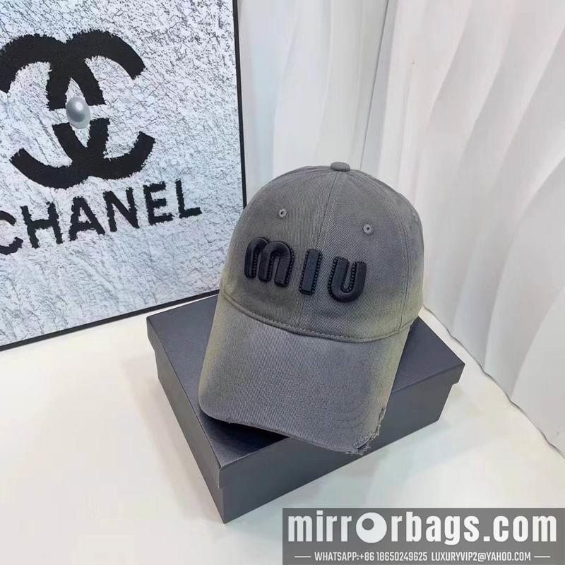 Miumiu Hat dx21