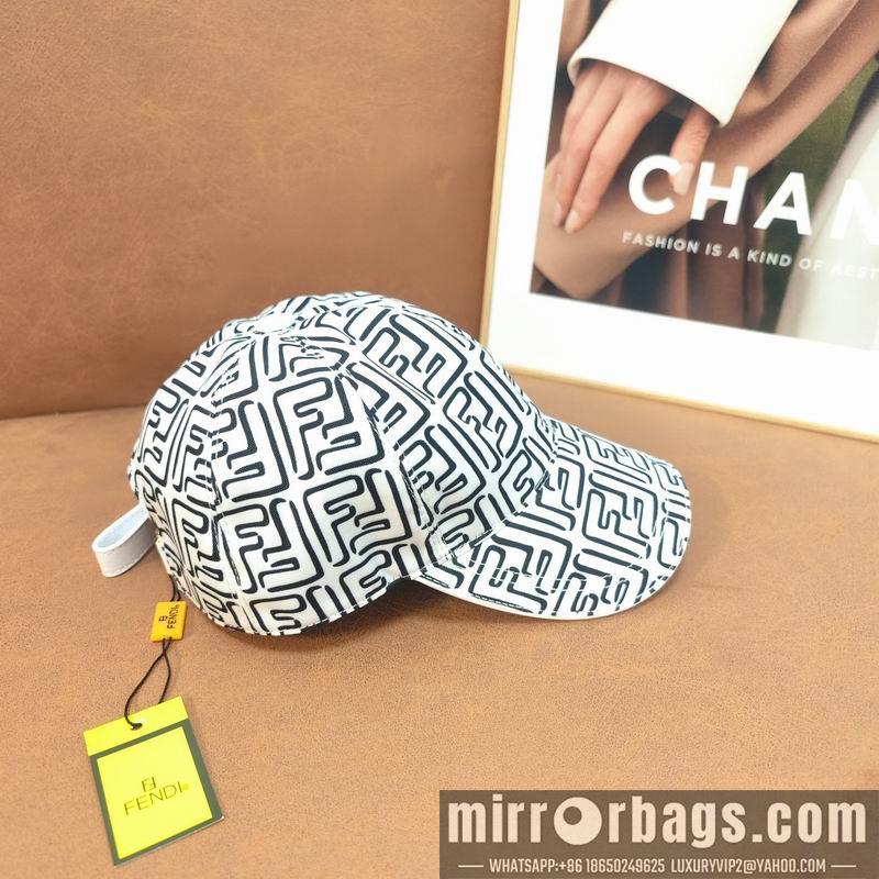 Fendi Hat dx43