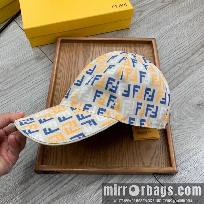 Fendi Hat dx105